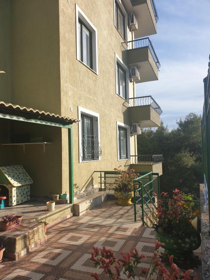 Villa Luiza Sarandë Exterior foto